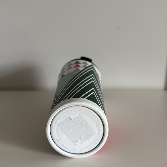 Starbucks Christmas 12 OZ Triangular Pattern Metal Coffee Travel Mug - Picture 4 of 5